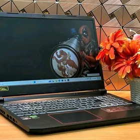 RTX 3050 / Ryzen 5 / RAM 8GB