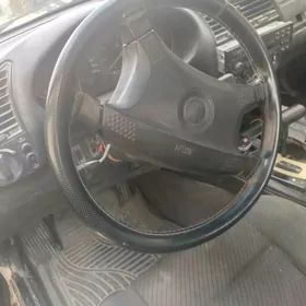 BMW 323 1995