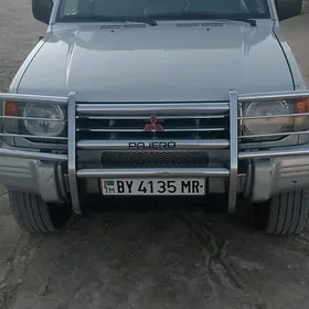 Mitsubishi Pajero 1994