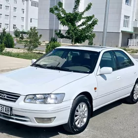 Toyota Camry 2000