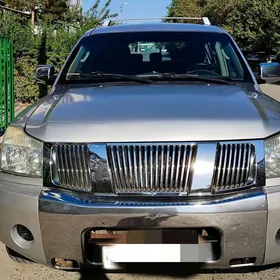 Nissan Armada 2005