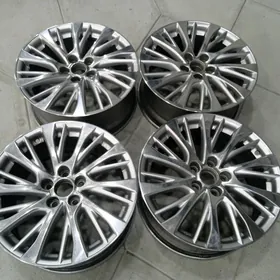 Lexus es 18lik diska