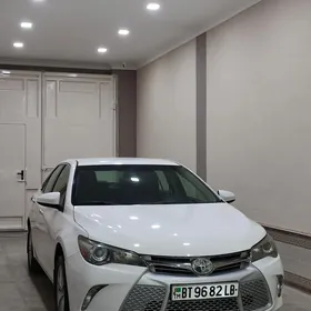 Toyota Camry 2016