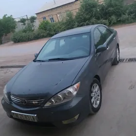 Toyota Camry 2004