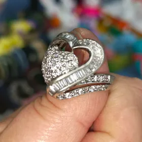 серебряное кольцо
