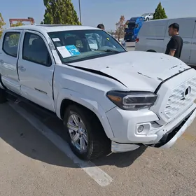 Toyota Tacoma 2019