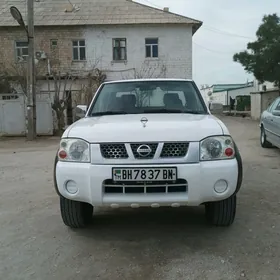 Nissan Navara 2011