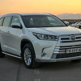 Toyota Highlander 2019