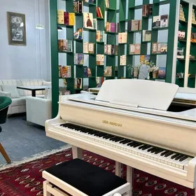 Royal pianino