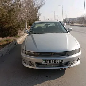 Mitsubishi Galant 2002