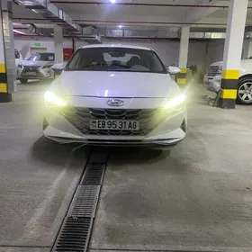 Hyundai Elantra 2021