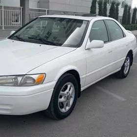 Toyota Camry 1999