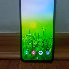 M13 Samsung 4/64 Kemi yok