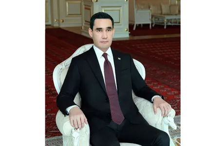 Serdar Berdimuhamedow Halkara ahalteke atçylyk sport toplumyndaky dabaralara gatnaşdy