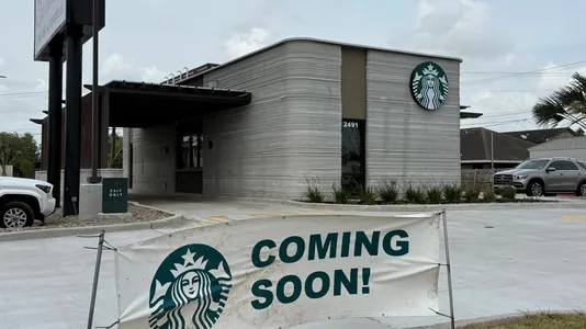 Starbucks 3D printerde çap edilen ilkinji kofehanasyny açýar