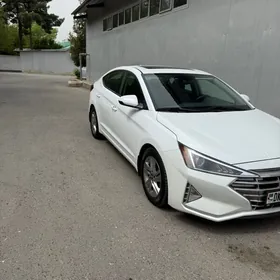 Hyundai Elantra 2020