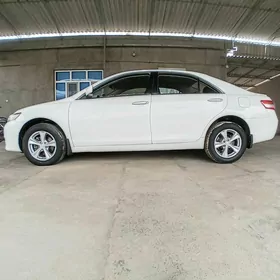 Toyota Camry 2010