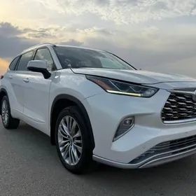 Toyota Highlander 2020