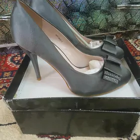 Şpilka