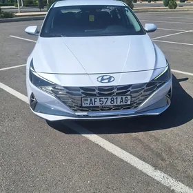 Hyundai Elantra 2021