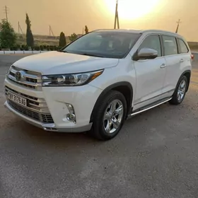 Toyota Highlander 2018