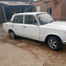 Lada 2104 1980
