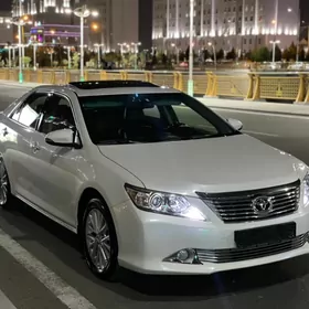 Toyota Camry 2013