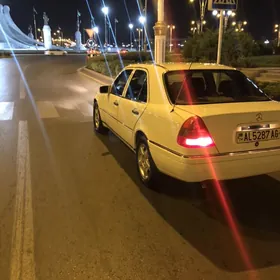 Mercedes-Benz C-Class 1996