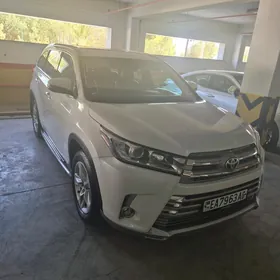 Toyota Highlander 2017