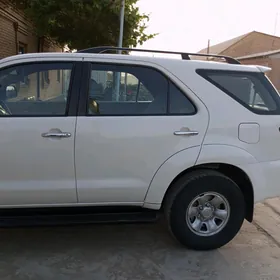 Toyota Fortuner 2007