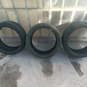 Teker 225/40/R18