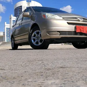 Toyota Sienna 2004