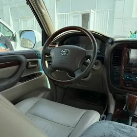 Toyota Land Cruiser 1999