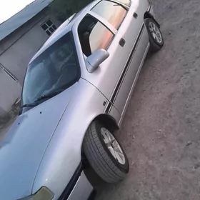 Opel Vectra 1992