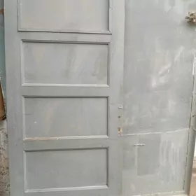 дверь