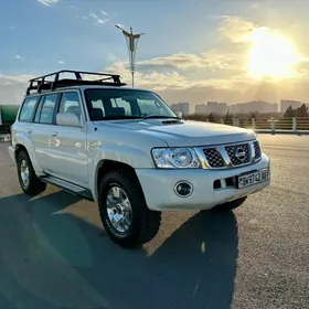 Nissan Patrol 2010