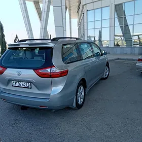 Toyota Sienna 2019
