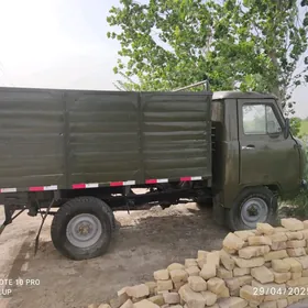 UAZ 2206 1987