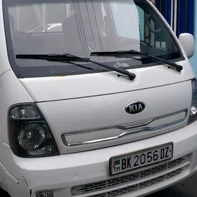 Kia Bongo 2013