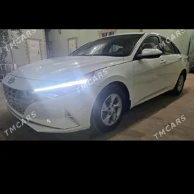 Hyundai Elantra GT 2020