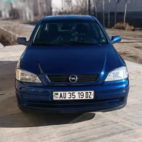 Opel Astra 2005