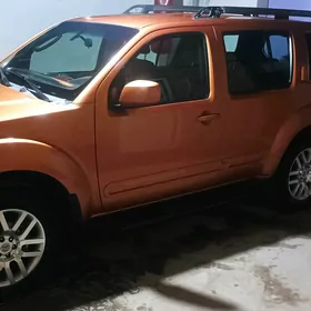 Nissan Pathfinder Armada 2005