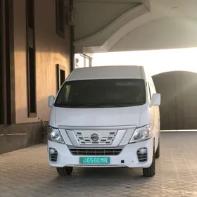 Nissan Urvan 2017