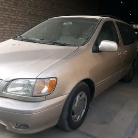 Toyota Sienna 2002