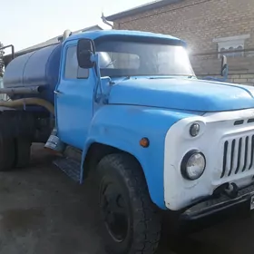 Gaz 53 1983