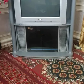 телевизор с подставкой