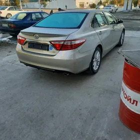 Toyota Camry 2017