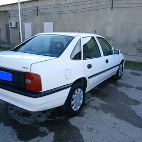 Opel Vectra 1992