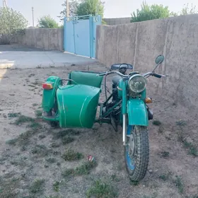 Ural 4320 1990