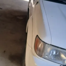 Infiniti QX4 1999